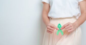 Cancer ovarian. Factori de risc, simptome, diagnostic și tratament