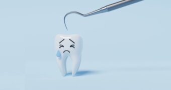 Peste două treimi dintre români au cel puțin o afecțiune dentară